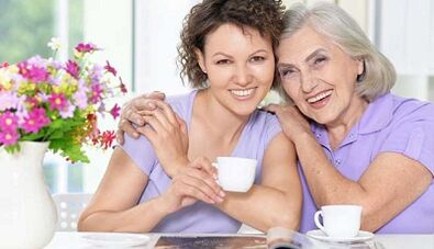 Mga resipe alang sa pag-andam sa anti-aging nga mga maskara sa panit